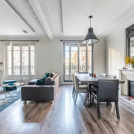 Luxueux Haussmannien Apartment Saint-Mandé